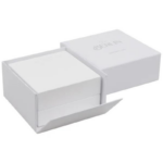 Berlīnes ECO rotu kastīte - Auskari/Auskariņi/Kulons Spīdīgi balts koks/gaiši pelēks velūra iekšpuse - Image 3